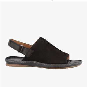 Clarks Artisan Sarla Forte Peep-Toe Flat Sandals